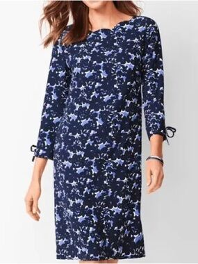 Talbots Crepe Shift Dress Blue Floral Tie Bow Sleeve Scalloped Neckline Size 8P